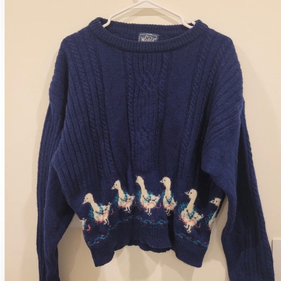Woolrich Sweaters - Super RARE Woolrich Vintage Blue Sweater 100% wool Geese Design